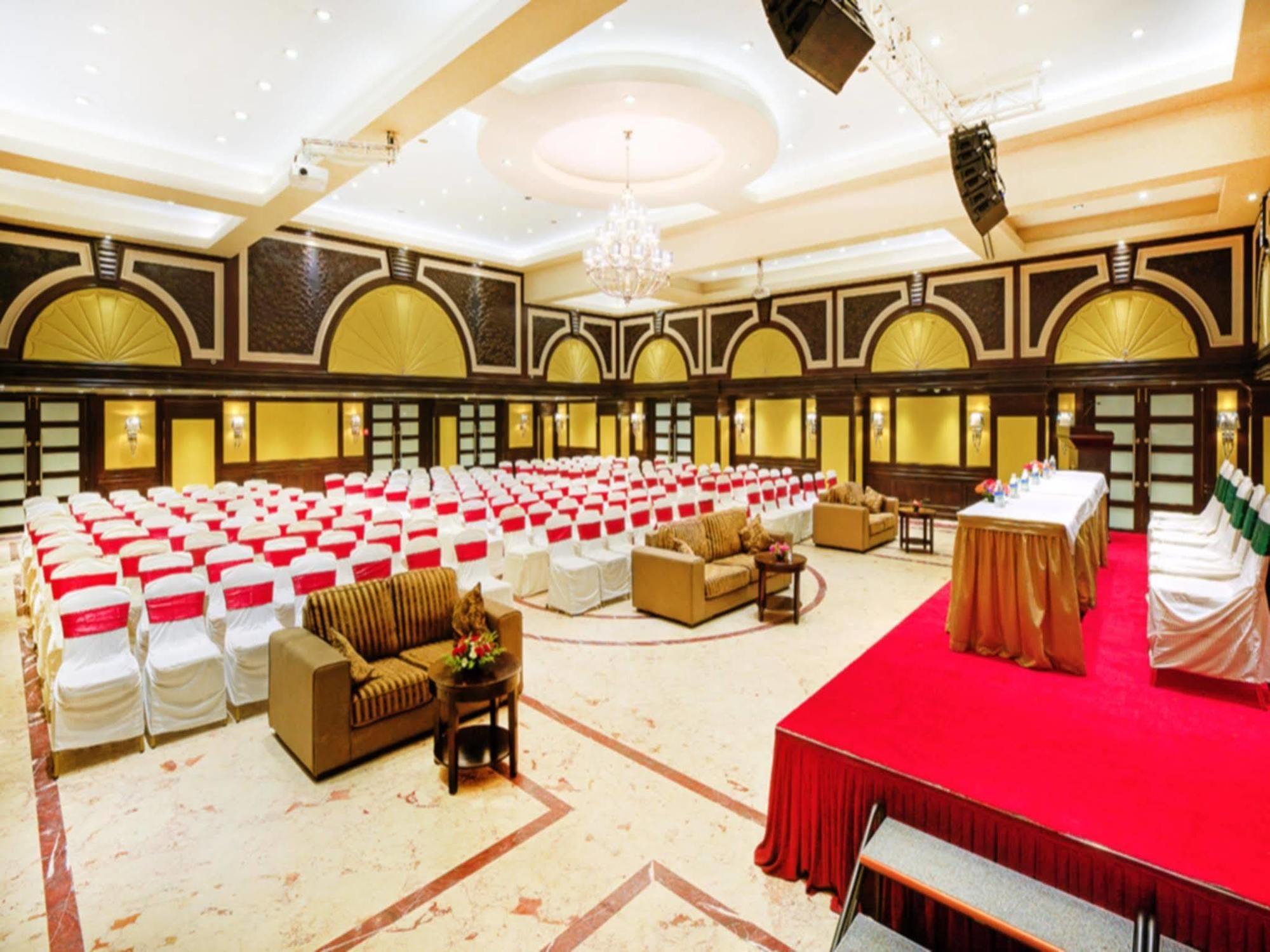 Anandha Inn Convention Centre And Suites Pondicherry Exterior foto